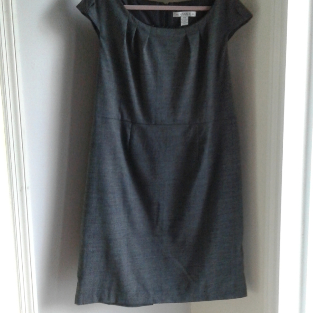 Dress - Picture 2 of 5